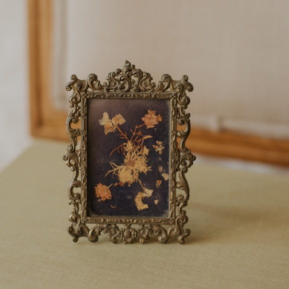 Petite Brass Italian Framed Pressed Flowers - Picture 3 of 3